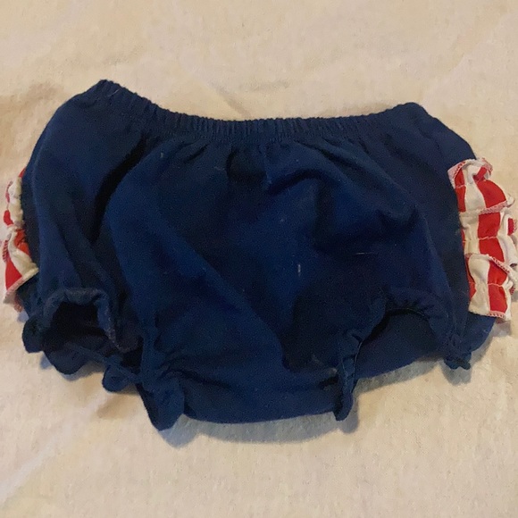 3 different ruffle buns - Picture 7 of 11